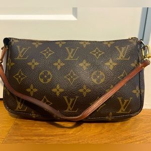 Louis Vuitton Monogram Pochette Accessories AUTHENTIC